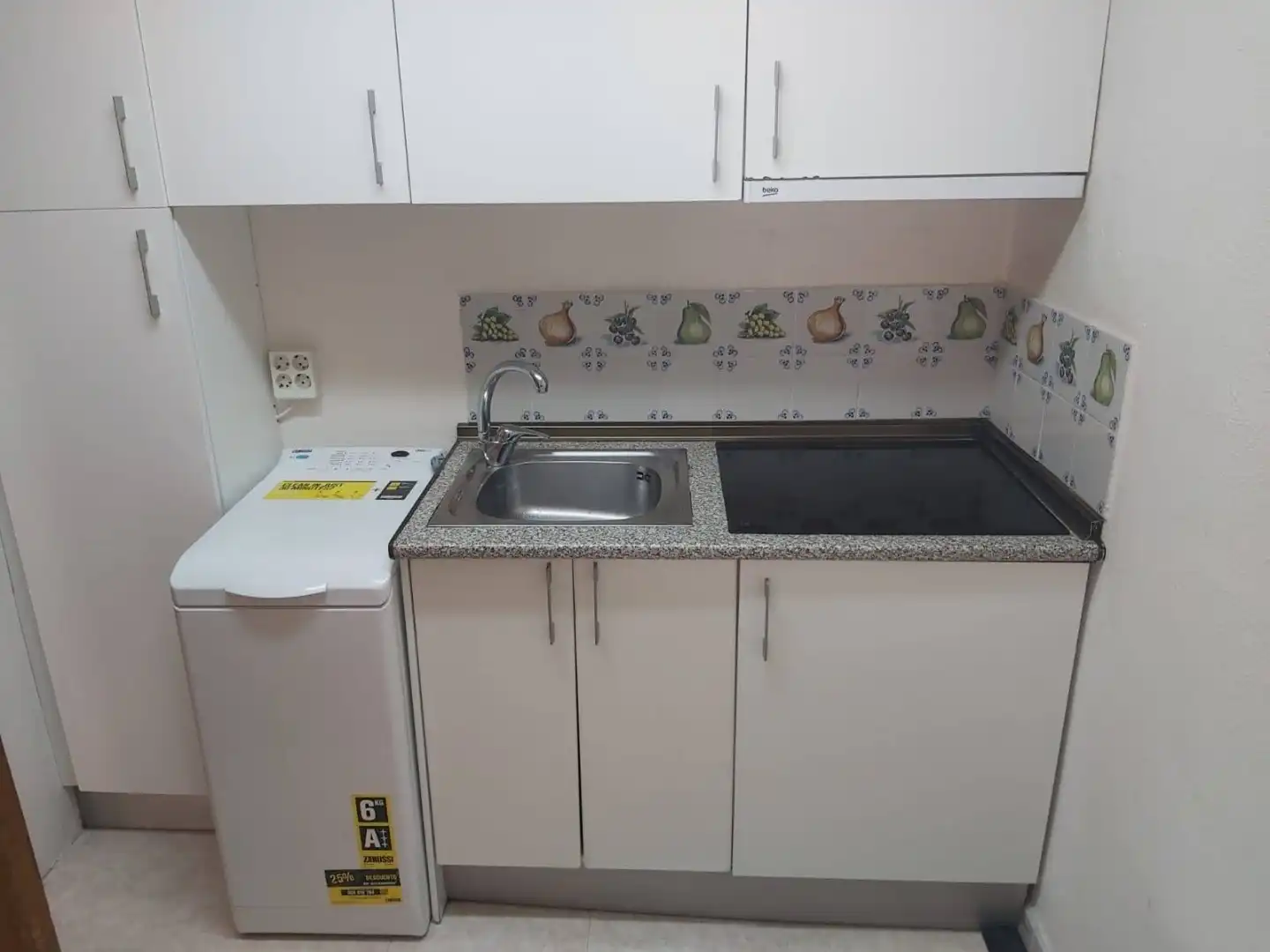 Cuina de Apartament de lloguer en Sevilla amb Aire condicionat, Calefacció i Terrassa
