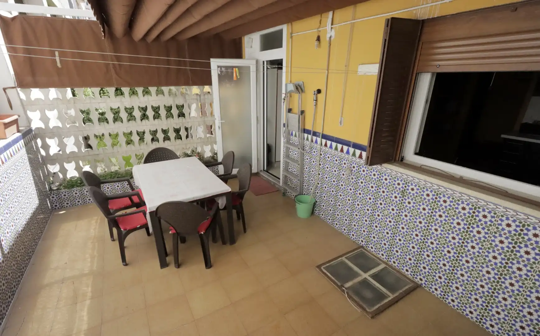 Detached homes for sale in Calle Juan de Ávalos, 14, Los Pinos - El Pilar Terrace of Detached homes for sale in Plasencia with Air Conditioner, Heating and Balcony