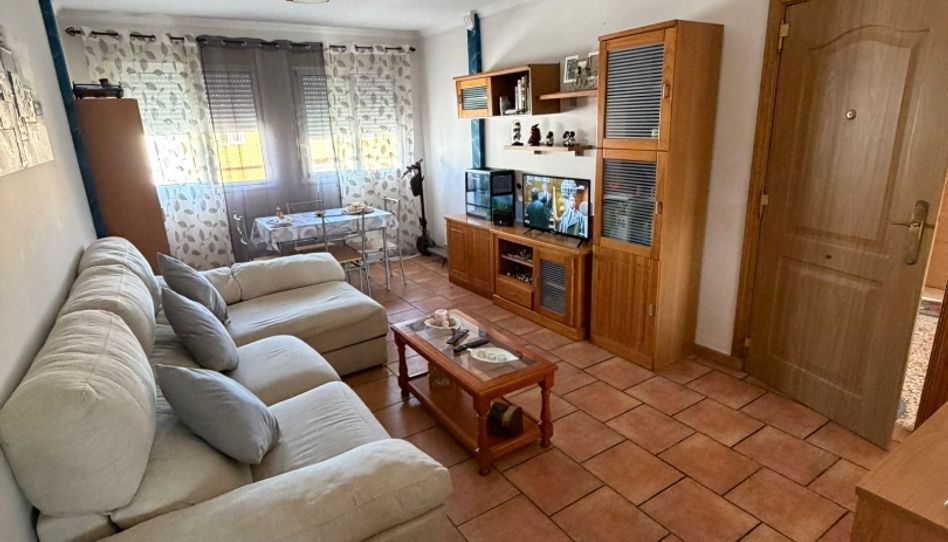 Flat for sale in Calle Gibraltar, 34, Huerta Fava - Santiago, La Línea de la Concepción - image 1 Photo 1 of Flat for sale in Calle Gibraltar, 34, Huerta Fava - Santiago, La Línea de la Concepción