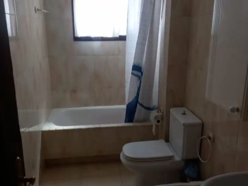 Piso de alquiler en Rúa de Voces Ceibes, 2, Conxo Baño de Piso de alquiler en Santiago de Compostela con Calefacción, Amueblado y Balcón