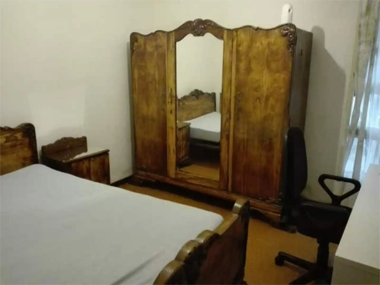 Piso de alquiler en Os Mallos Habitación de Piso de alquiler en A Coruña Capital con Amueblado