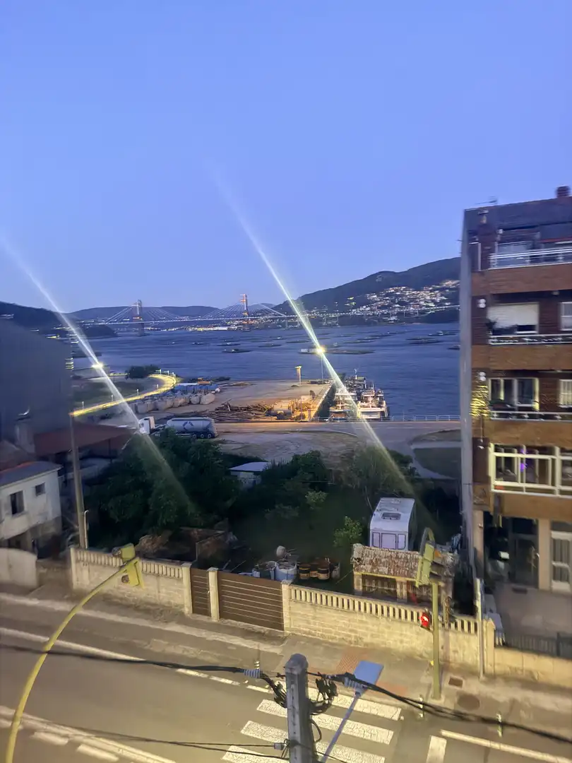 Piso en venta en Avenida Cangas, 66, Moaña Vista exterior de Piso en venta en Moaña con Balcón
