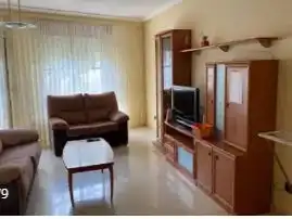 Room in Calle Teide, 7, Teso de la Feria - Arrabal Living room of Flat for share in Salamanca with Heating, Parquet flooring and Furnished