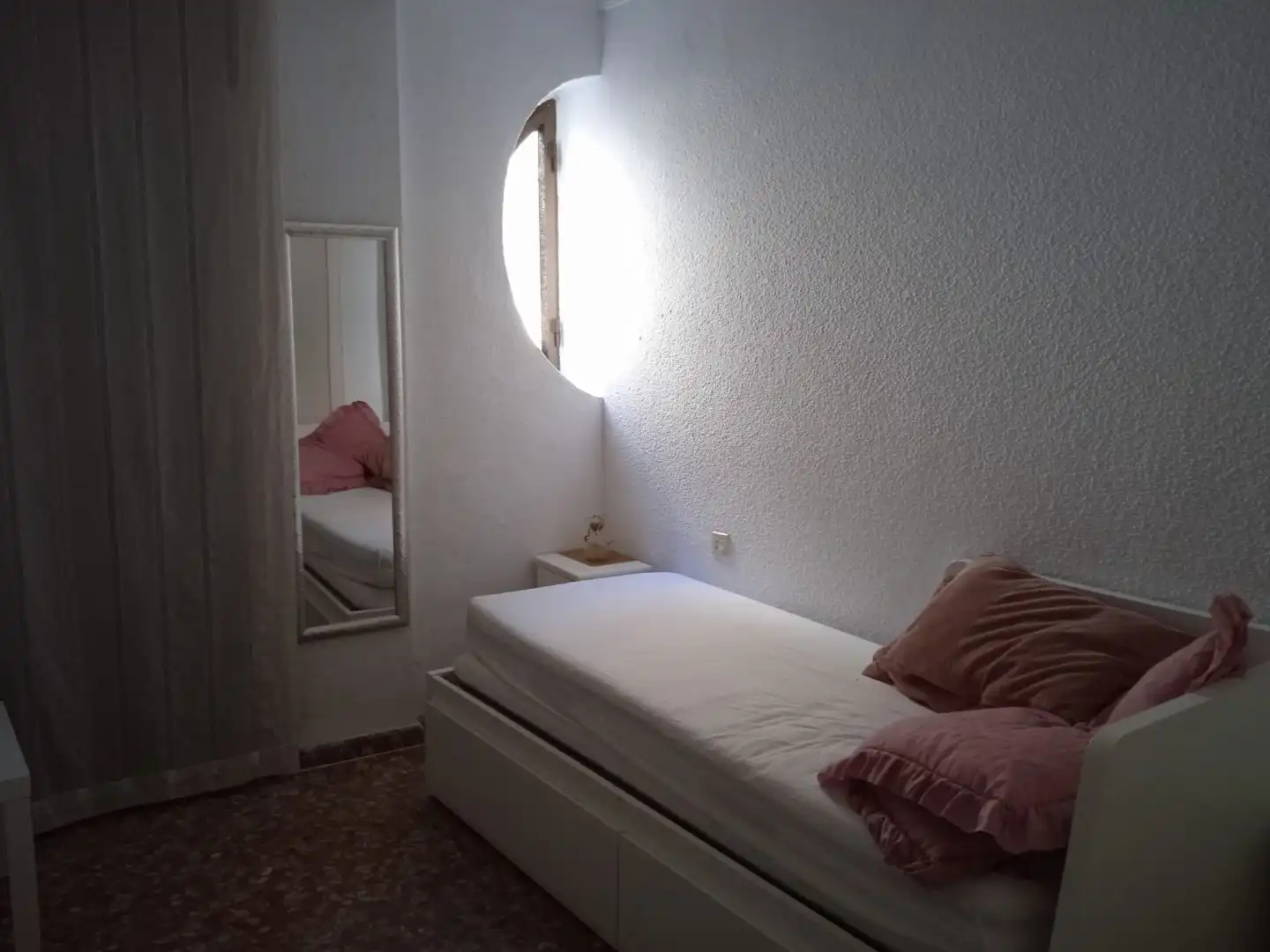 Bedroom of Flat for rent in Huelva  with Air Conditioner, Heating and Furnished