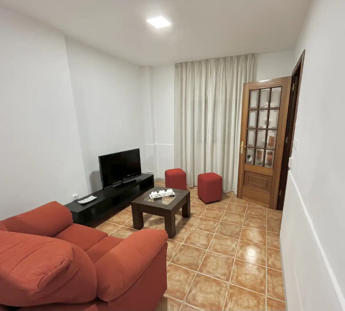 Piso de alquiler en Rúa de San Ignacio de Loyola, 17, Campus Sur - Santa Marta Sala de estar de Piso de alquiler en Santiago de Compostela con Amueblado, Horno y Lavadora