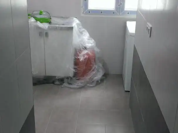 Pis de lloguer a Avenida de Andalucía, 5, Hospital Bany de Pis de lloguer en Jaén Capital amb Aire condicionat i Terrassa