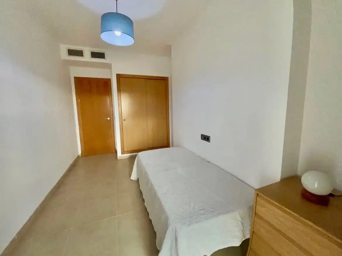 Piso en venta en Calle Sierra de Gádor, 1, Roquetas de Mar Habitación de Piso en venta en Roquetas de Mar con Aire acondicionado y Terraza