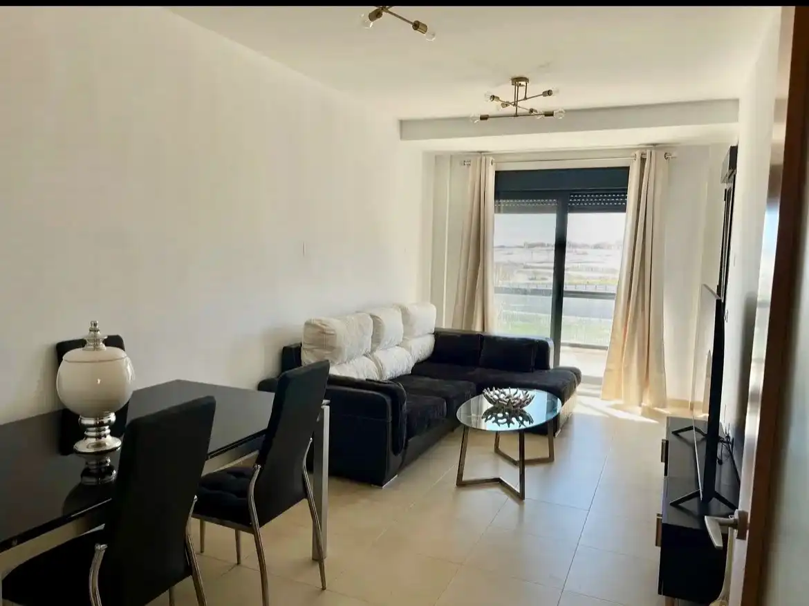 Piso en venta en Calle Sierra de Gádor, 1, Roquetas de Mar Sala de estar de Piso en venta en Roquetas de Mar con Aire acondicionado y Terraza