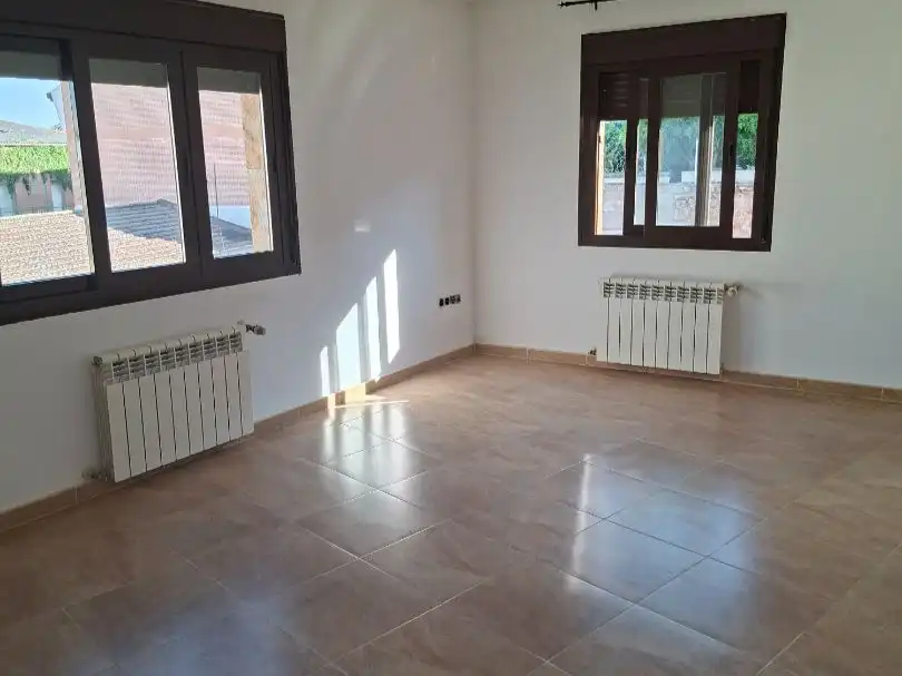Flat for rent in Calle de las Cuatro Calles, 1, San Agustín del Guadalix pueblo Flat for rent in San Agustín del Guadalix with Heating and Terrace