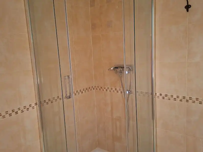 Flat for rent in Calle de las Cuatro Calles, 1, San Agustín del Guadalix pueblo Bathroom of Flat for rent in San Agustín del Guadalix with Heating and Terrace