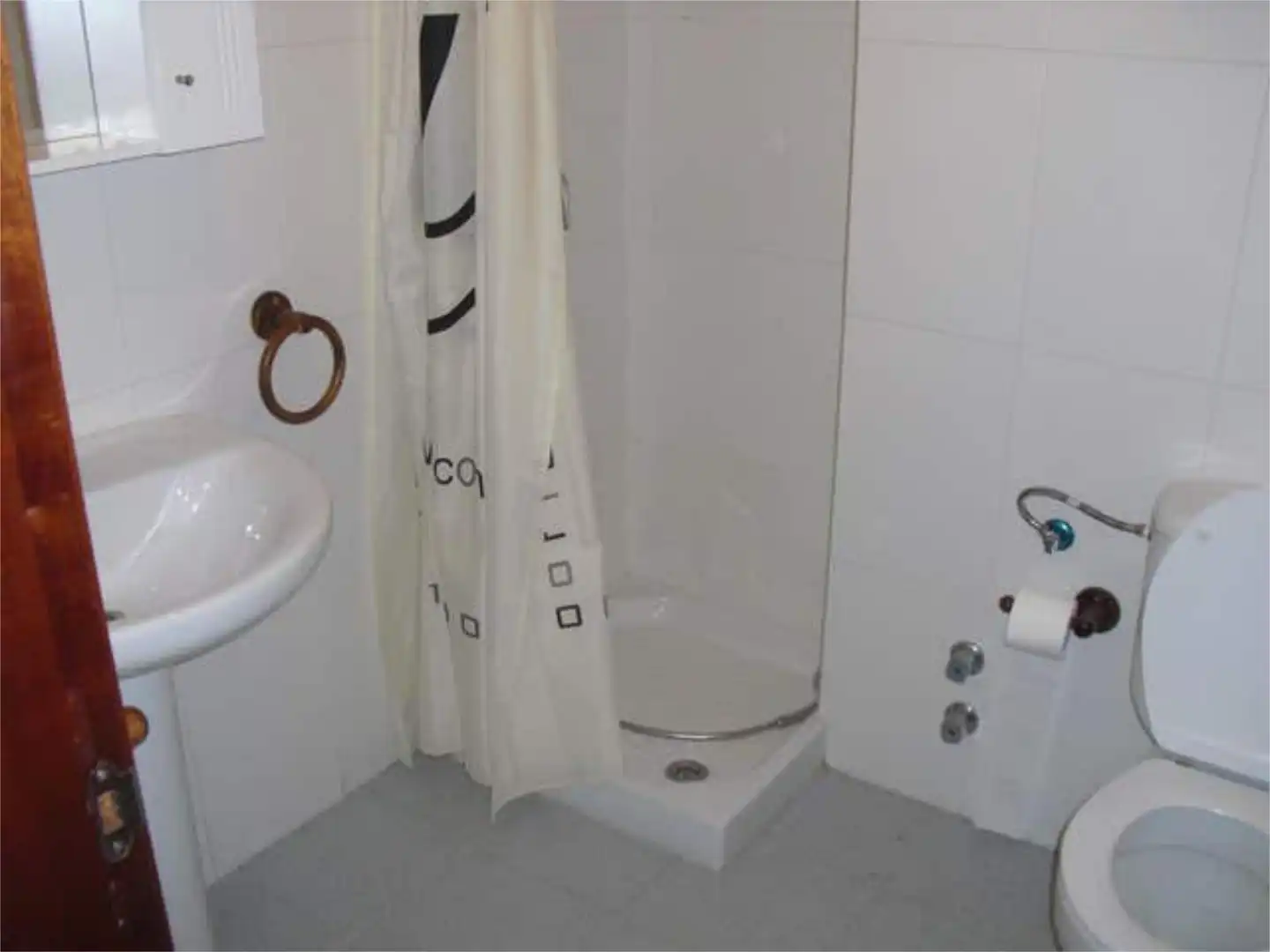 Bany de Estudi de lloguer en Lugo amb Calefacció, Terrassa i Moblat