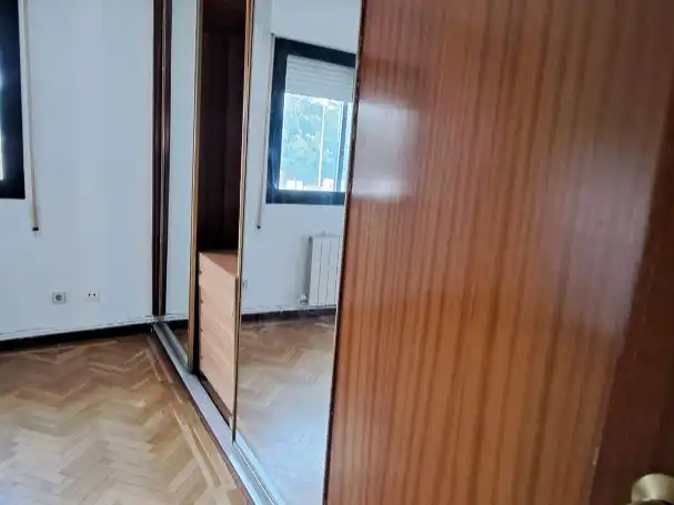 Flat for rent in Camino de Valladolid, 1, Casco Antiguo Bedroom of Flat for rent in Torrelodones with Air Conditioner, Heating and Parquet flooring