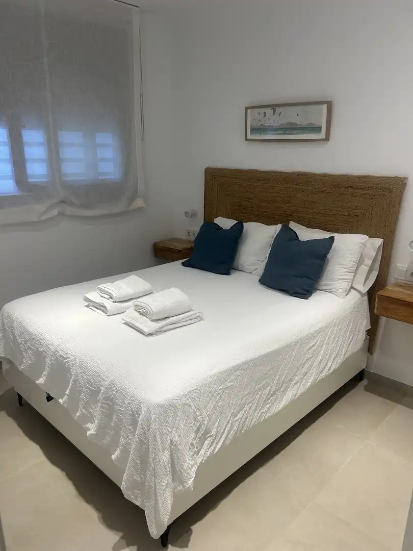 Apartament de lloguer a Calle Batalla del Salado, 51, Tarifa Dormitori de Apartament de lloguer en Tarifa amb Aire condicionat i Piscina