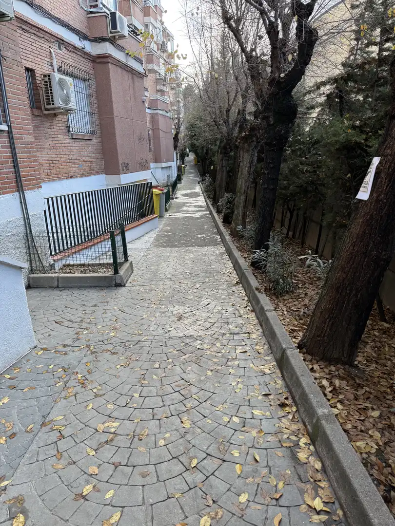 Vista exterior de Trastero en venta en Madrid