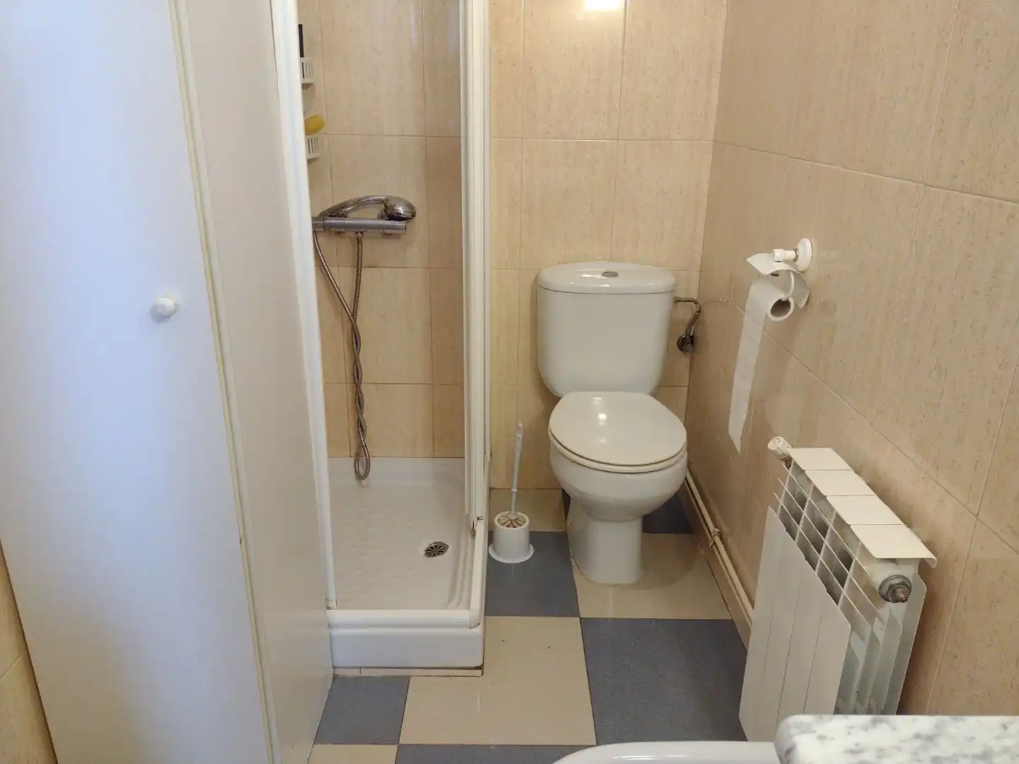 Zimmer in Pasaje Belmonte de San José, 11, Alcañiz Zimmer in Pasaje Belmonte de San José, 11, Alcañiz