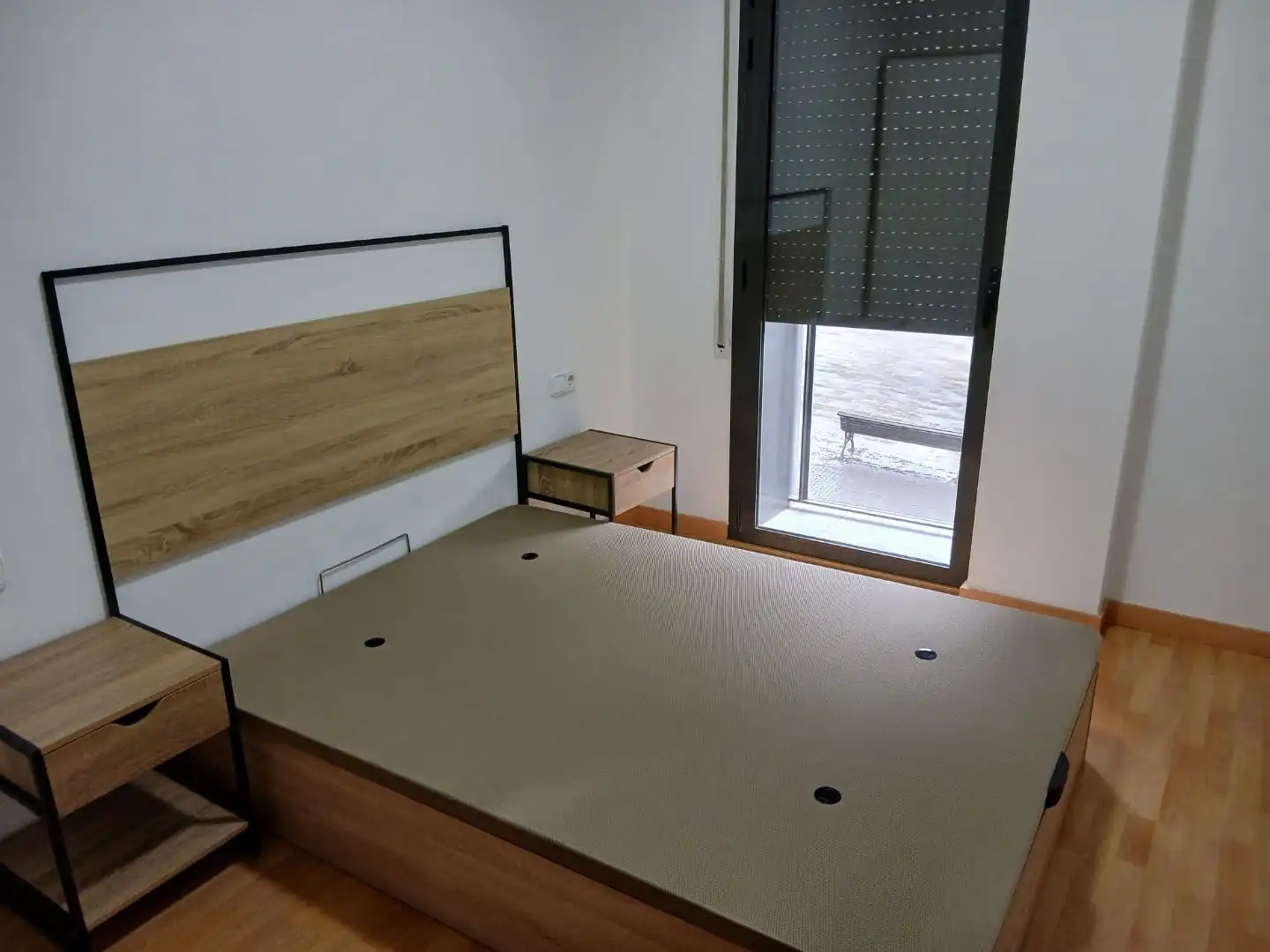 Piso de alquiler en Carrer de Mossèn Josep Moncau, 42, La Cogullada Habitación de Piso de alquiler en Terrassa con Calefacción, Parquet y Amueblado