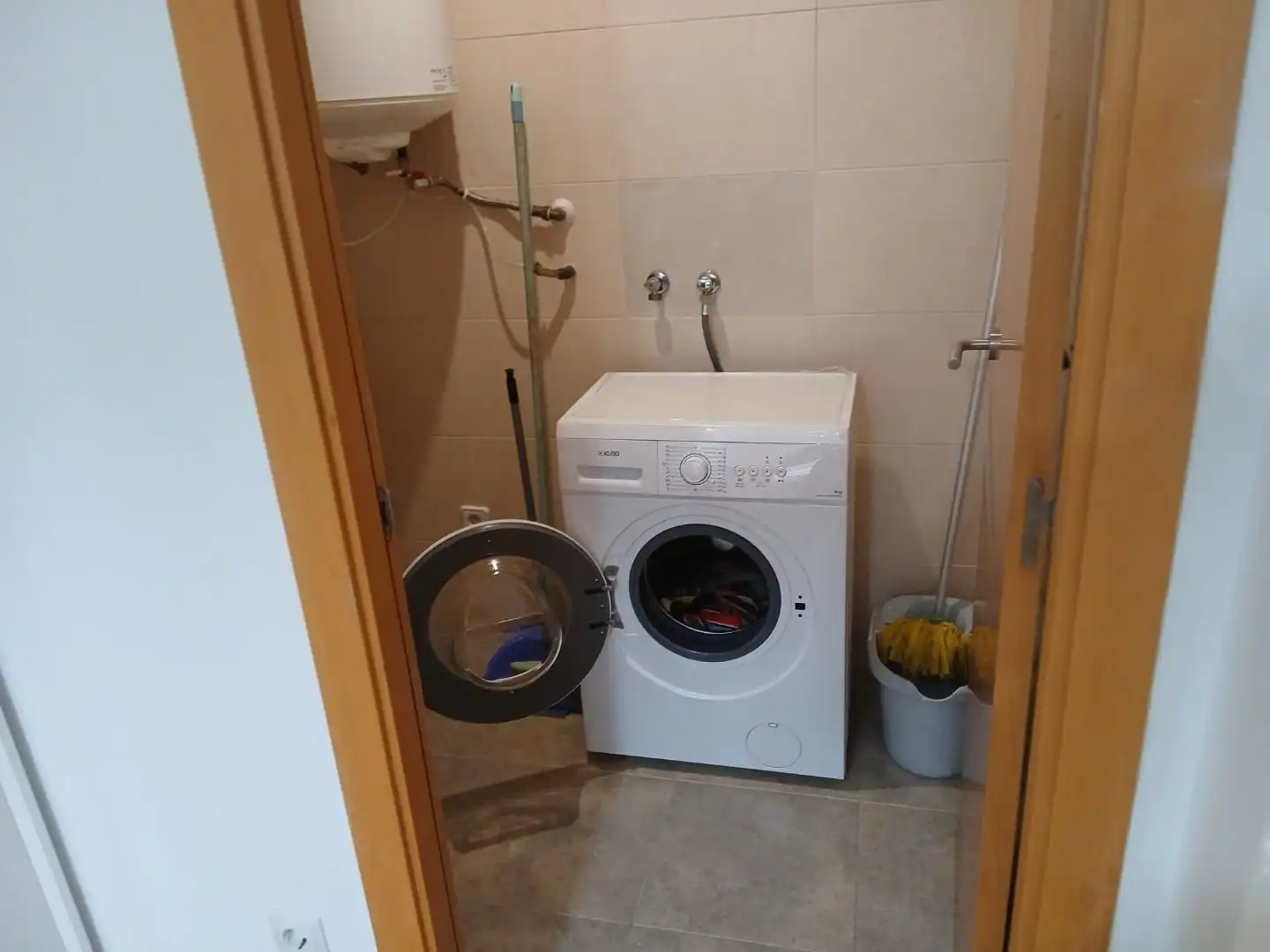 Piso de alquiler en Carrer de Mossèn Josep Moncau, 42, La Cogullada Baño de Piso de alquiler en Terrassa con Calefacción, Parquet y Amueblado