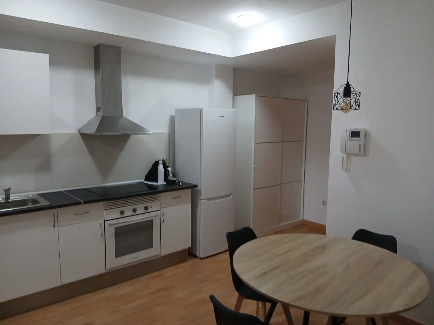 Piso de alquiler en Carrer de Mossèn Josep Moncau, 42, La Cogullada Cocina de Piso de alquiler en Terrassa con Calefacción, Parquet y Amueblado