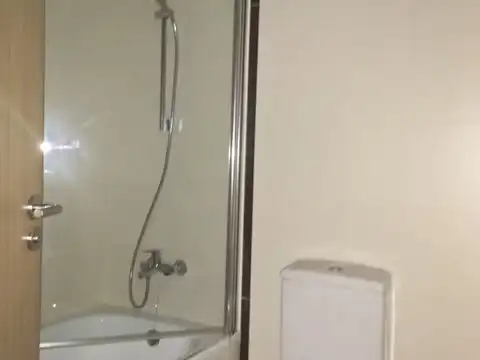 Piso de alquiler en Carrer D'aragó, 37, Tordera Baño de Piso de alquiler en Tordera con Aire acondicionado y Piscina