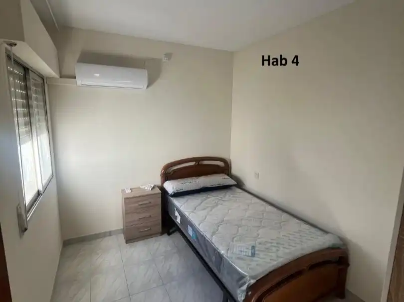 Duplexes for rent in Calle Sor Valentina Mirón, 49, Los Pinos - El Pilar Bedroom of Duplexes for rent in Plasencia with Air Conditioner, Heating and Terrace
