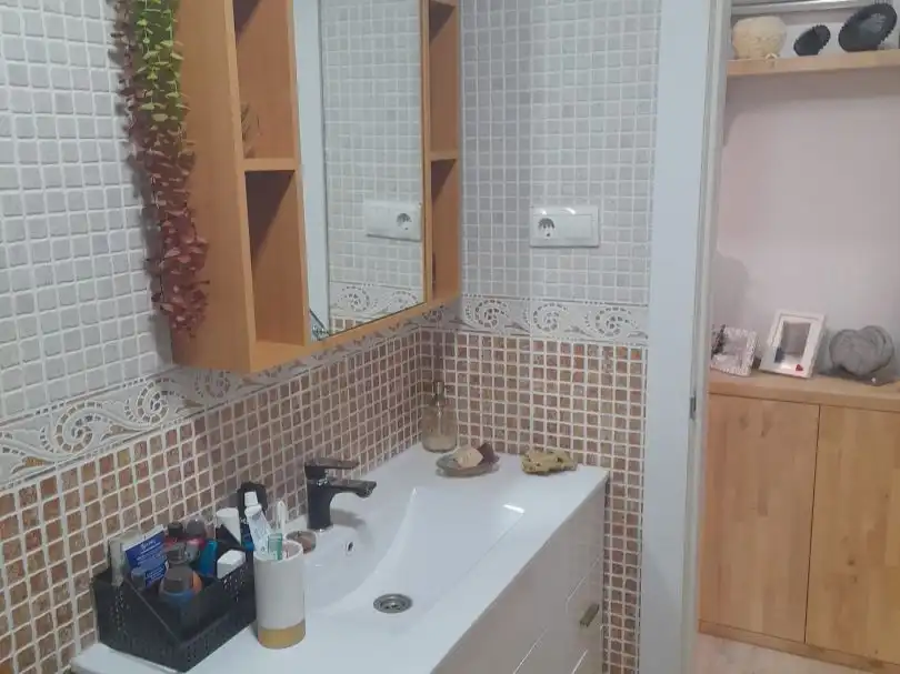 Pis en venda a Calle las Moreras, 35, Cortijo Bazán - Los Casinis - Los Cipreses Bany de Pis en venda en Málaga