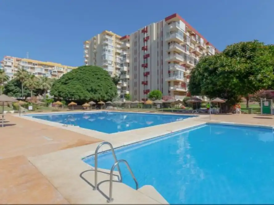 Flat for sale in Avenida Gamonal, 4, Parque de la Paloma Swimming pool of Flat for sale in Benalmádena with Air Conditioner, Terrace and Swimming Pool