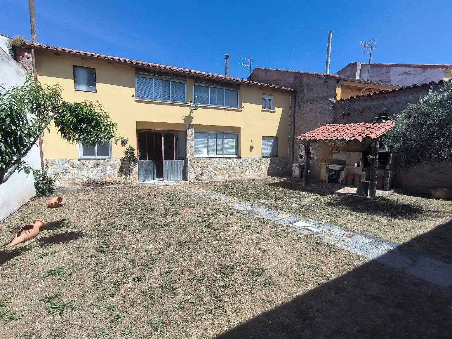 Casa adosada en venda a Calle Máximo Casado Carrera, 6, Santa Elena de Jamuz Casa adosada en venda a Calle Máximo Casado Carrera, 6, Santa Elena de Jamuz