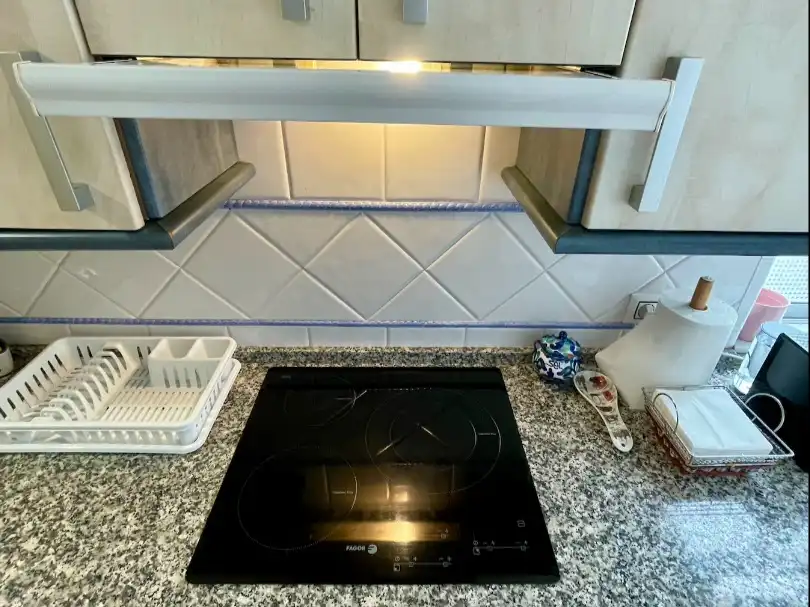 Piso de alquiler en Calle Puerto de los Alazores, 13, Juan XXIII - Rochelambert Cocina de Piso de alquiler en Sevilla con Aire acondicionado y Amueblado