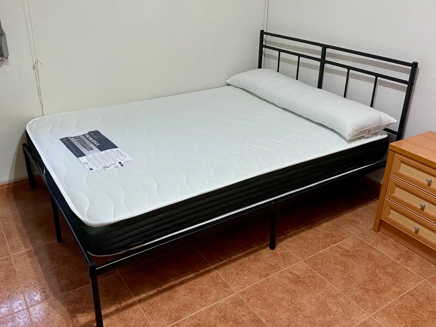 Piso de alquiler en Calle Puerto de los Alazores, 13, Juan XXIII - Rochelambert Habitación de Piso de alquiler en Sevilla con Aire acondicionado y Amueblado