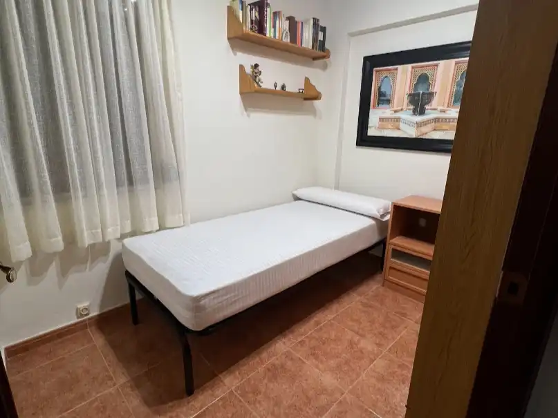 Piso de alquiler en Calle Puerto de los Alazores, 13, Juan XXIII - Rochelambert Habitación de Piso de alquiler en Sevilla con Aire acondicionado y Amueblado