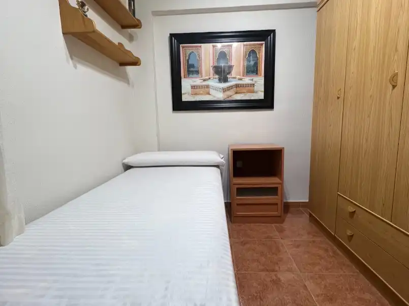 Piso de alquiler en Calle Puerto de los Alazores, 13, Juan XXIII - Rochelambert Habitación de Piso de alquiler en Sevilla con Aire acondicionado y Amueblado