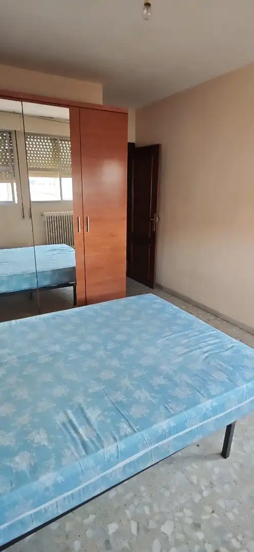 Room in Calle Príncipe Felipe, 20, Guijuelo Room in Calle Príncipe Felipe, 20, Guijuelo