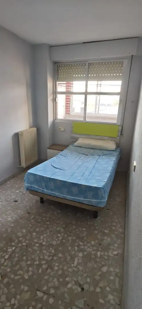 Room in Calle Príncipe Felipe, 20, Guijuelo Room in Calle Príncipe Felipe, 20, Guijuelo