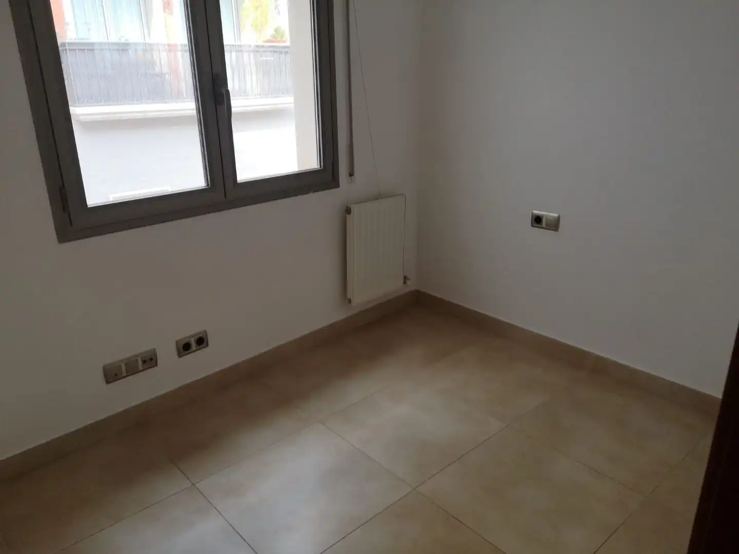 Einfamilien-Reihenhaus zur Miete in Carrer Francesc Guitart, 13, Cervelló Schlafzimmer von Einfamilien-Reihenhaus zur Miete in Cervelló mit Heizung, Parkett und Terrasse