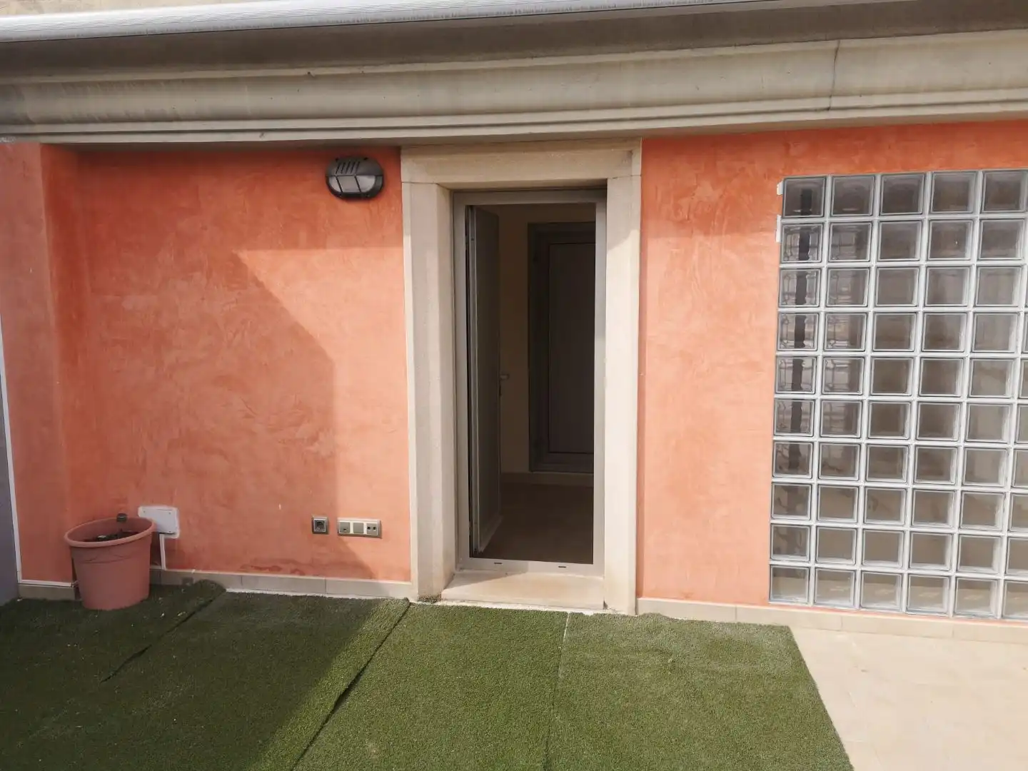 Einfamilien-Reihenhaus zur Miete in Carrer Francesc Guitart, 13, Cervelló Einfamilien-Reihenhaus zur Miete in Cervelló mit Heizung, Parkett und Terrasse