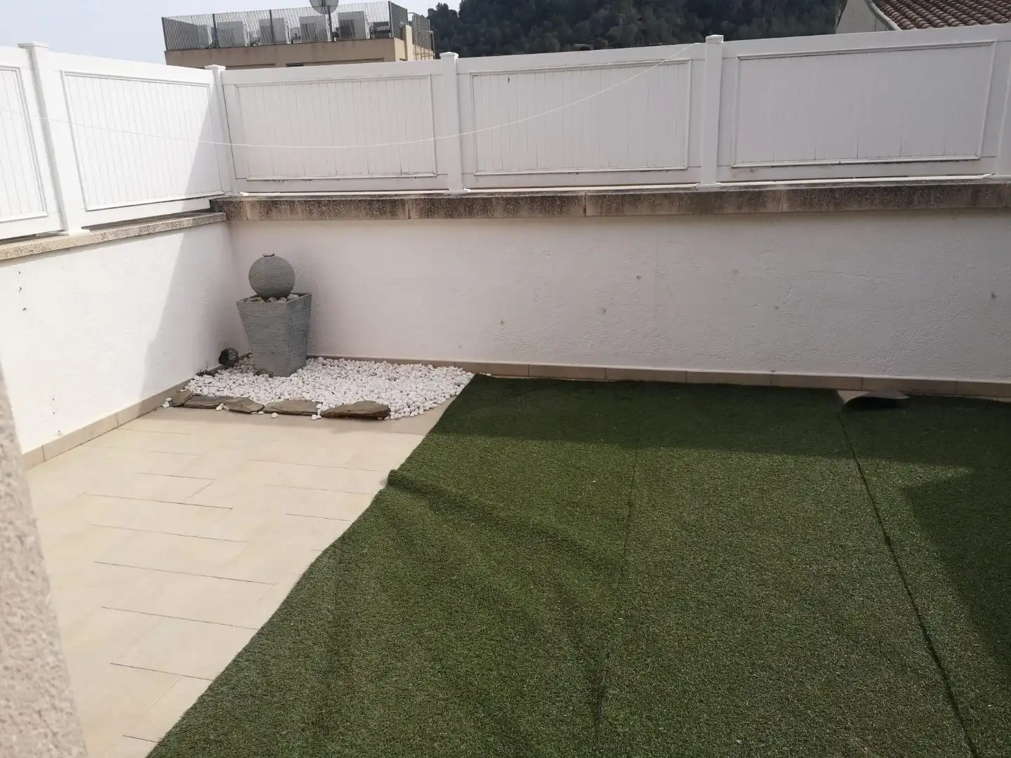 Einfamilien-Reihenhaus zur Miete in Carrer Francesc Guitart, 13, Cervelló Terrasse von Einfamilien-Reihenhaus zur Miete in Cervelló mit Heizung, Parkett und Terrasse