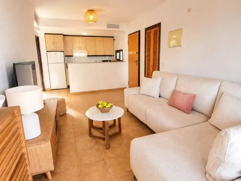 Apartamento de alquiler en Urbanización Collados Zieschang, 18a, Águilas Sala de estar de Apartamento de alquiler en Águilas con Aire acondicionado, Terraza y Piscina