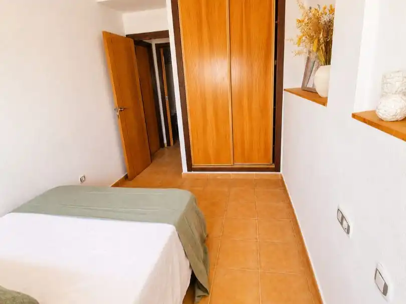 Apartamento de alquiler en Urbanización Collados Zieschang, 18a, Águilas Habitación de Apartamento de alquiler en Águilas con Aire acondicionado, Terraza y Piscina
