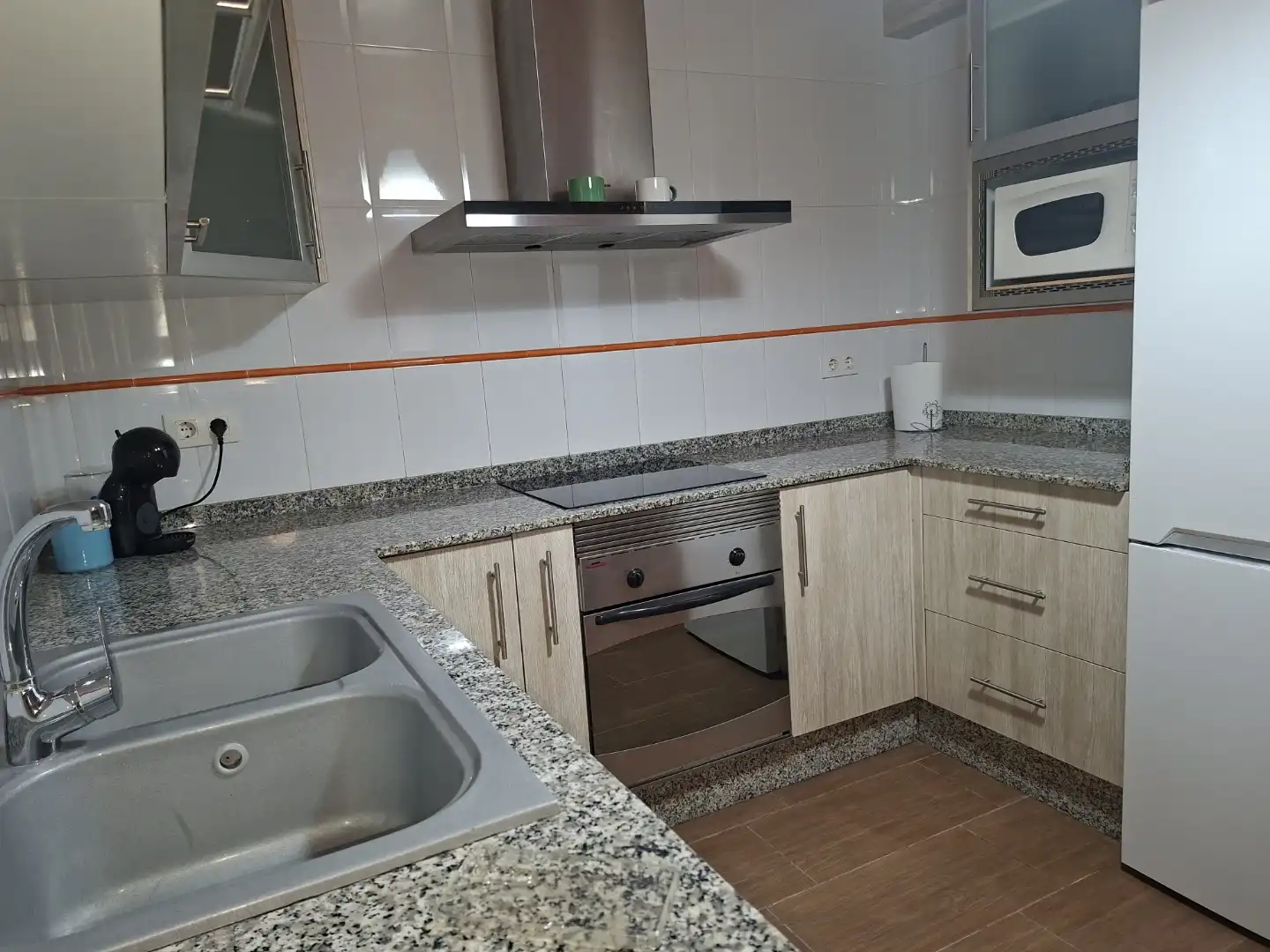 Pis de lloguer a Calle Puerto del Remolcador, 1, Ciutat del Transport - La Salera Cuina de Pis de lloguer en Castellón de la Plana / Castelló de la Plana amb Jardí privat, Terrassa i Piscina