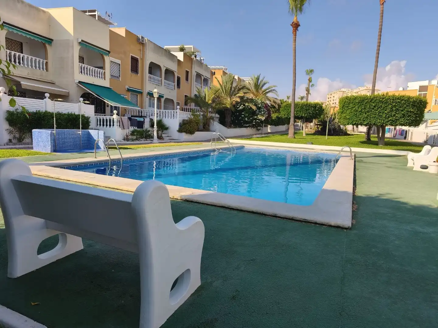 Pis en venda a Avenida Corinto, 1, Torreblanca Piscina de Pis en venda en Torrevieja amb Aire condicionat, Terrassa i Piscina