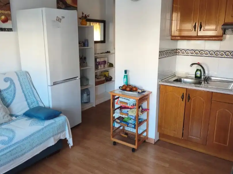 Pis en venda a Avenida Corinto, 1, Torreblanca Cuina de Pis en venda en Torrevieja amb Aire condicionat, Terrassa i Piscina