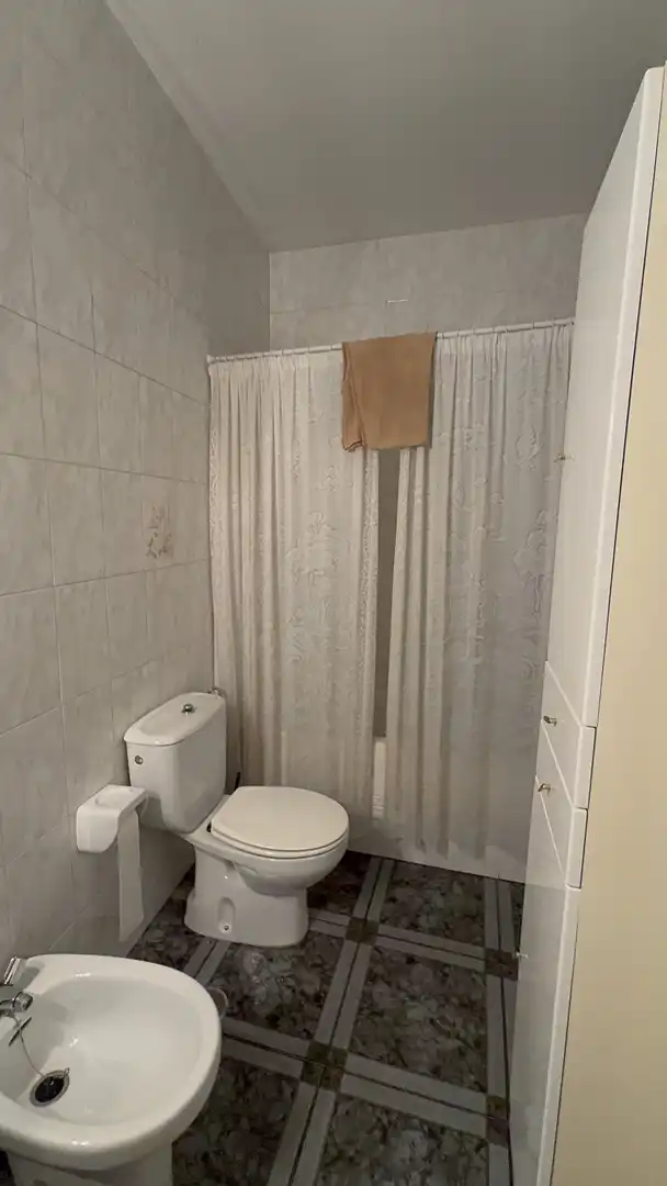 Pis en venda a Avenida de Extremadura, 63, Medina de las Torres Bany de Pis en venda en Medina de las Torres amb Terrassa, Traster i Moblat
