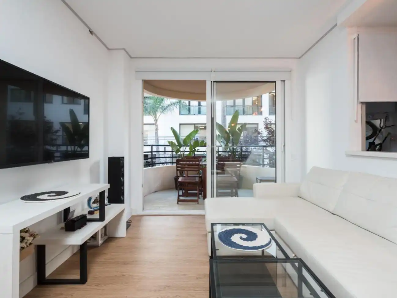 Sala d'estar de Pis en venda en Marbella amb Aire condicionat, Terrassa i Piscina