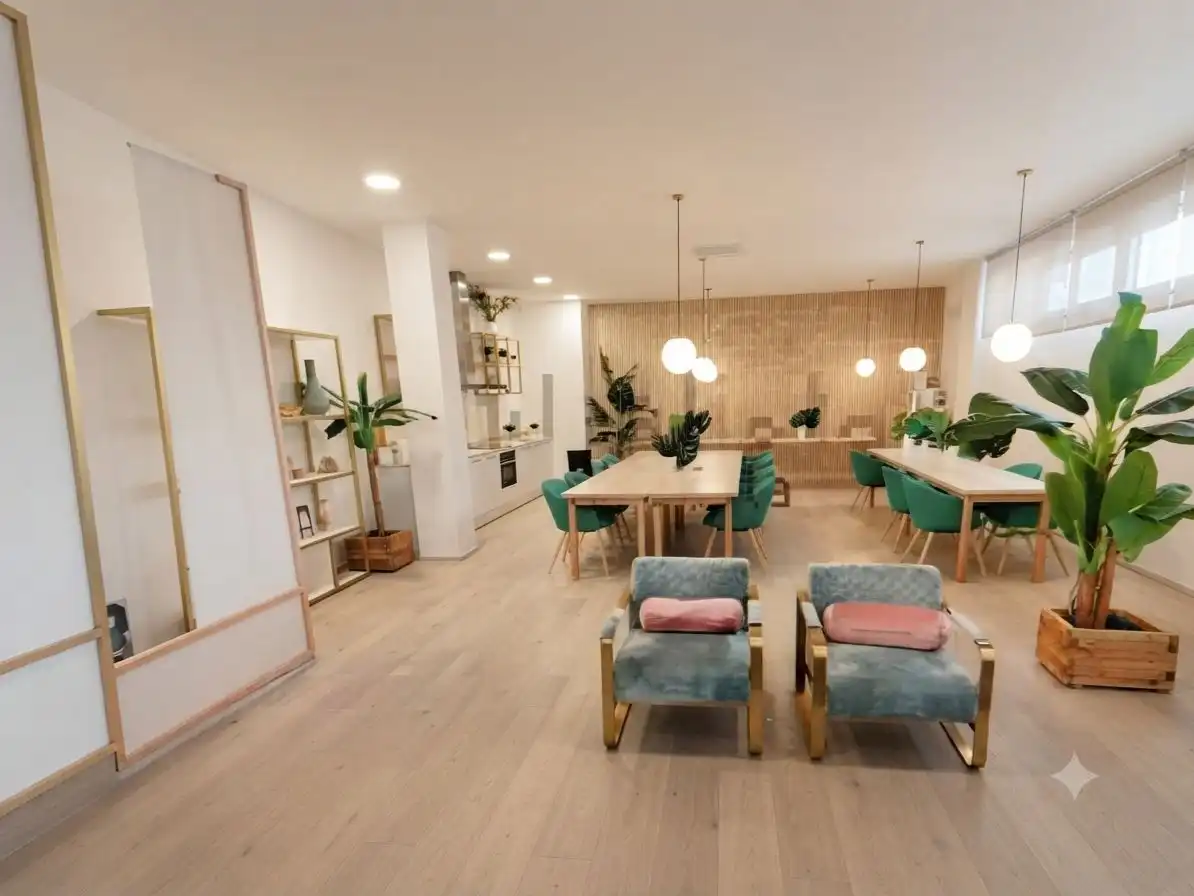 Flat for rent in Calle de Peña Ubiña, 1, Pinar del Jalón Dining room of Flat for rent in Valladolid with Heating, Private garden and Parquet flooring