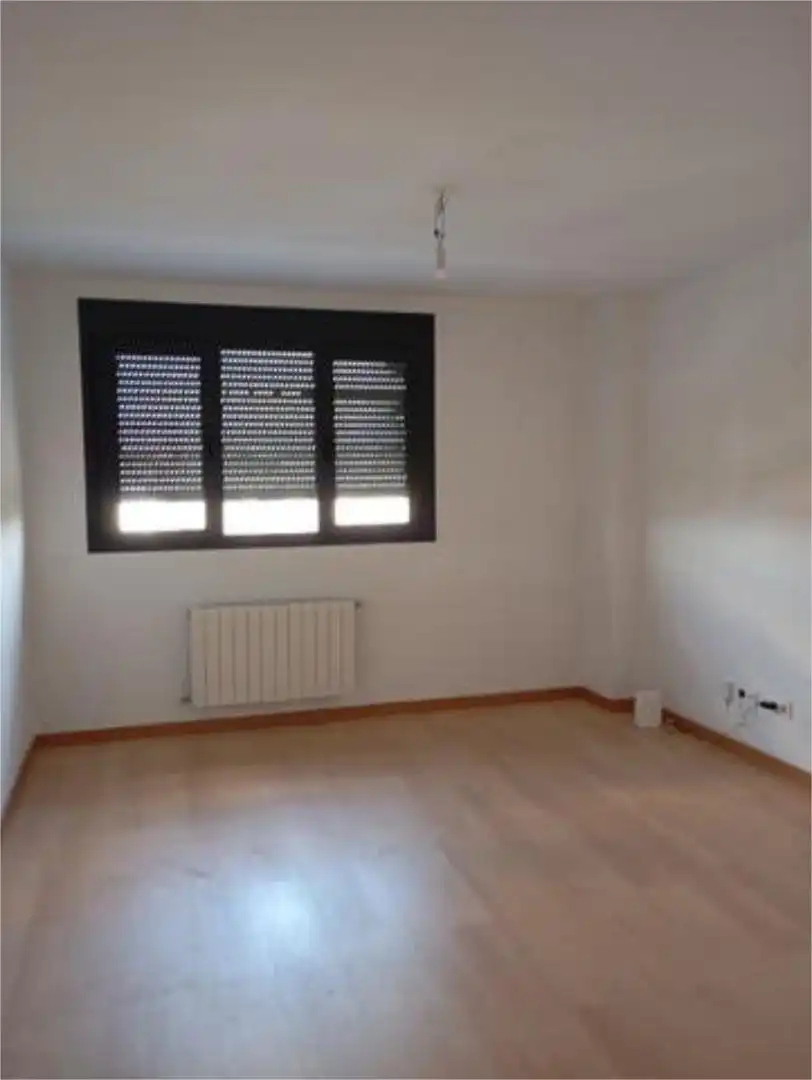 Habitación de Piso de alquiler en Alcalá de Henares con Calefacción y Trastero