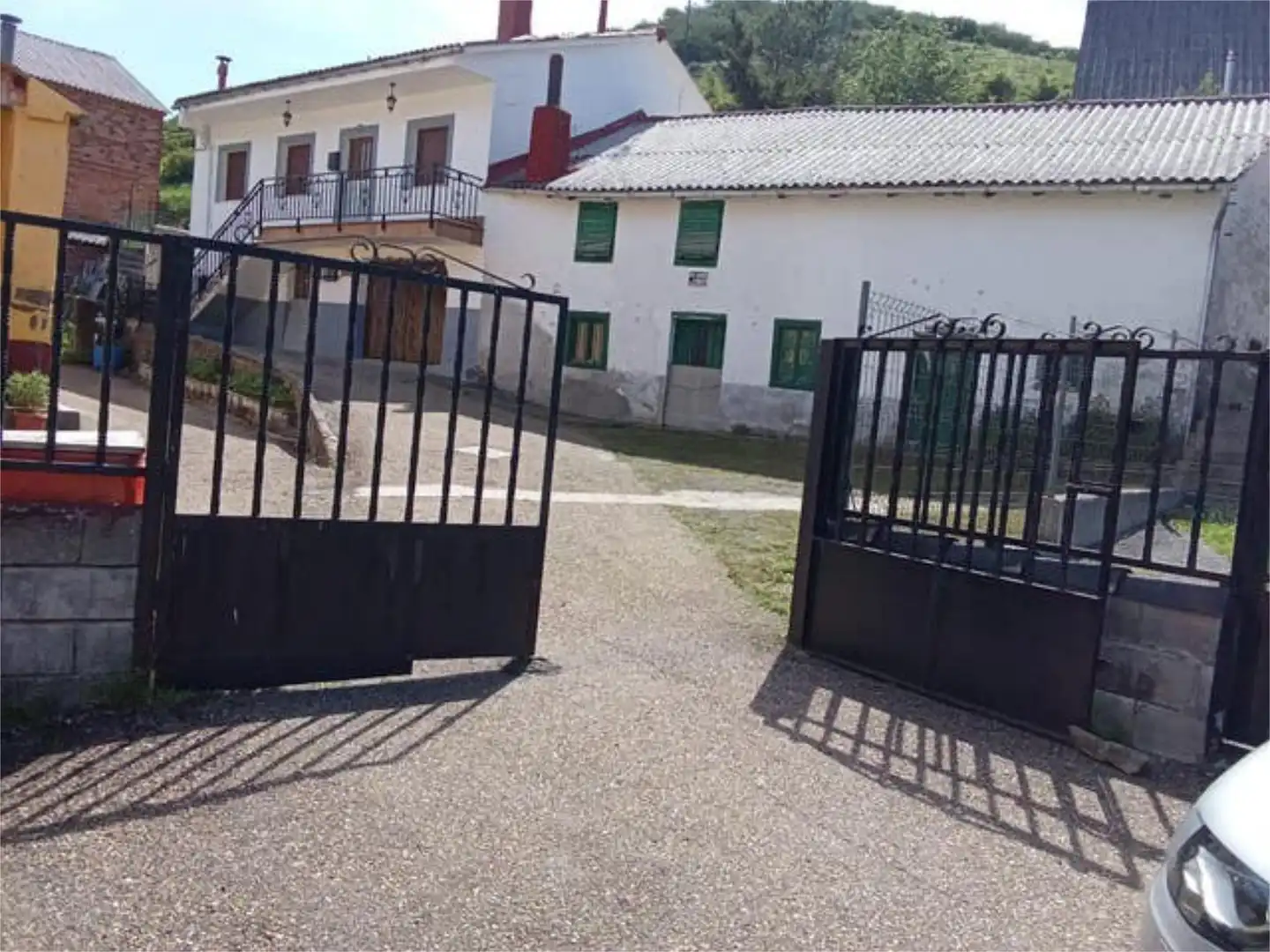 Casa o chalet en venta en Boca de Huérgano Parking de Casa o chalet en venta en Boca de Huérgano
