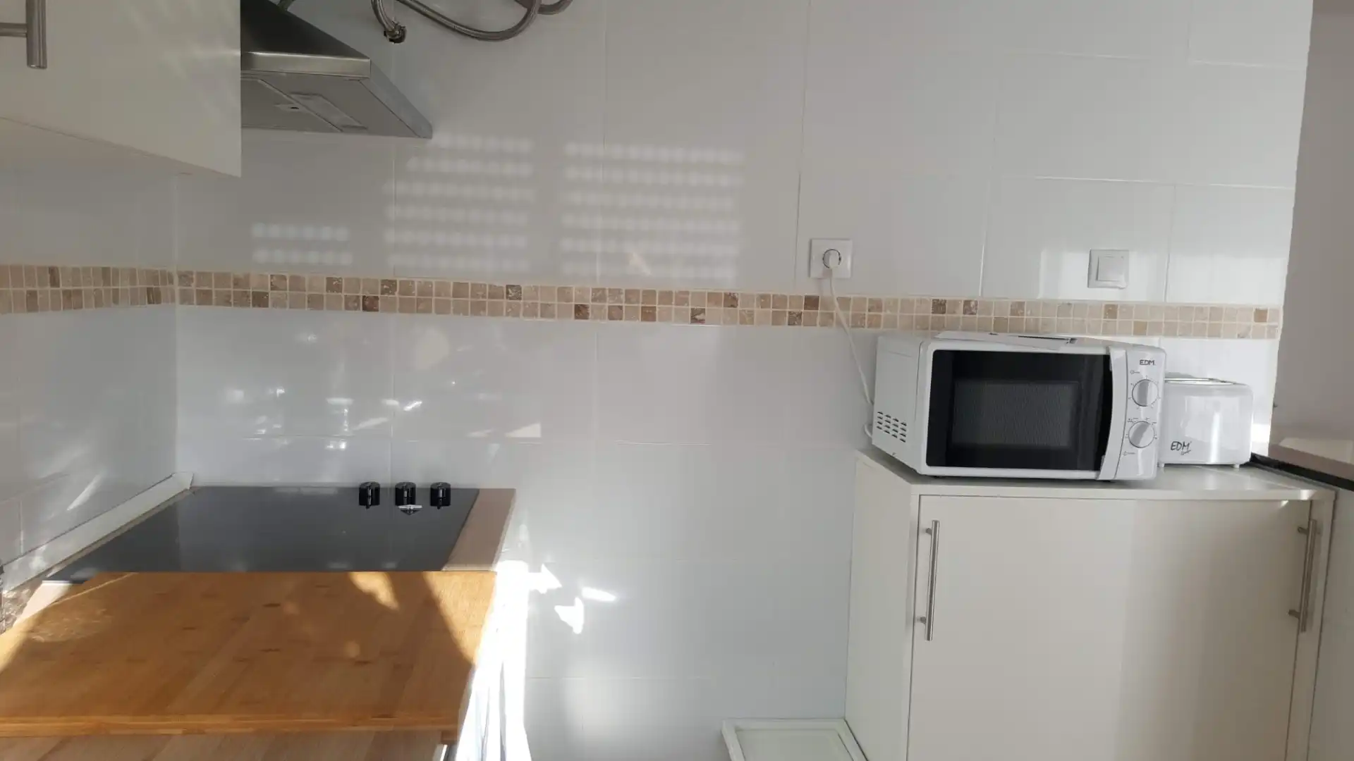Room in Plaza de los Duendes de Sevilla, 4, Tiro de Línea Kitchen of Flat for share in Sevilla with Air Conditioner, Furnished and Oven