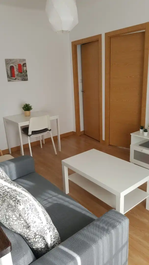 Room in Plaza de los Duendes de Sevilla, 4, Tiro de Línea Living room of Flat for share in Sevilla with Air Conditioner, Furnished and Oven