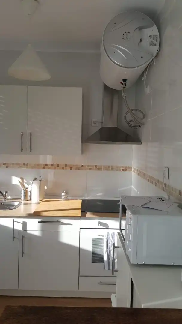 Room in Plaza de los Duendes de Sevilla, 4, Tiro de Línea Bathroom of Flat for share in Sevilla with Air Conditioner, Furnished and Oven
