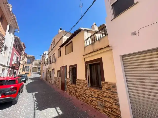 Casa adosada en venda a Calle Juan de la Gloria Artero, 17, Bullas Vista exterior de Casa adosada en venda en Bullas